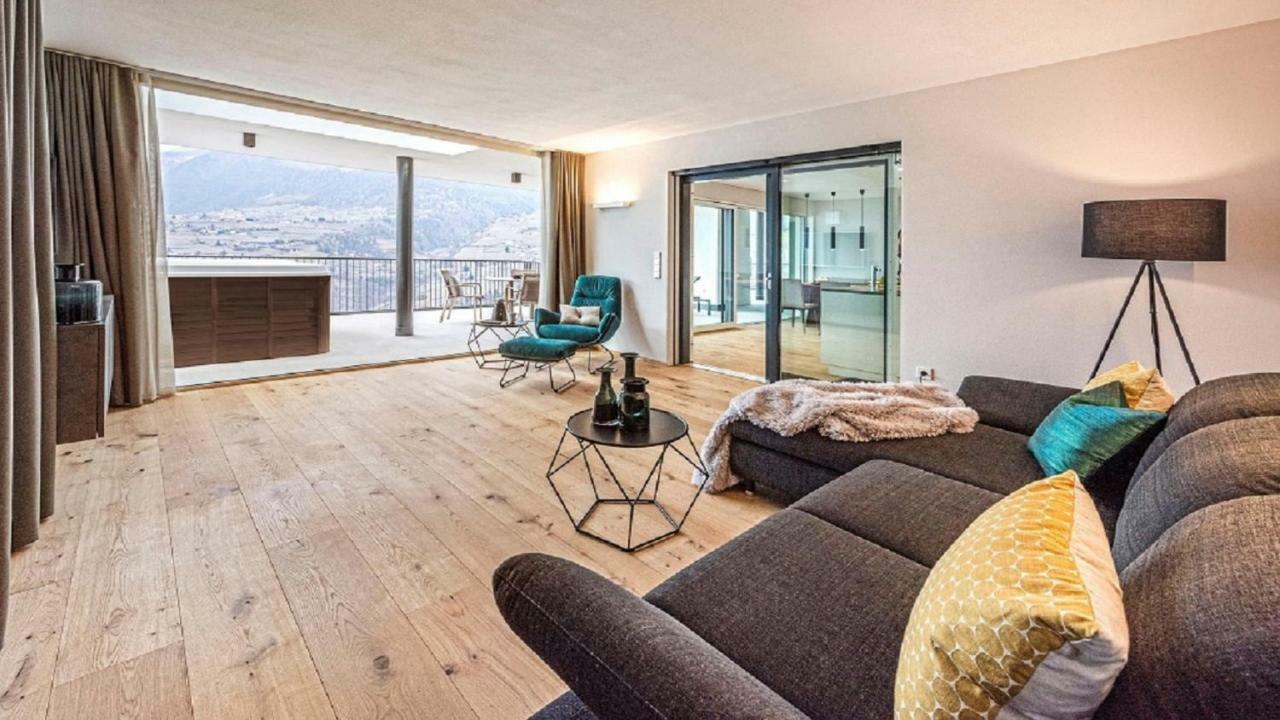 Penthouse Skygarden Apartment Schenna Exterior foto